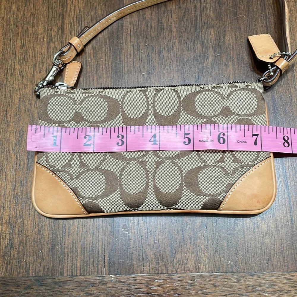 Coach Signature Brown wristlet shoulder bag - Picture 6 of 9